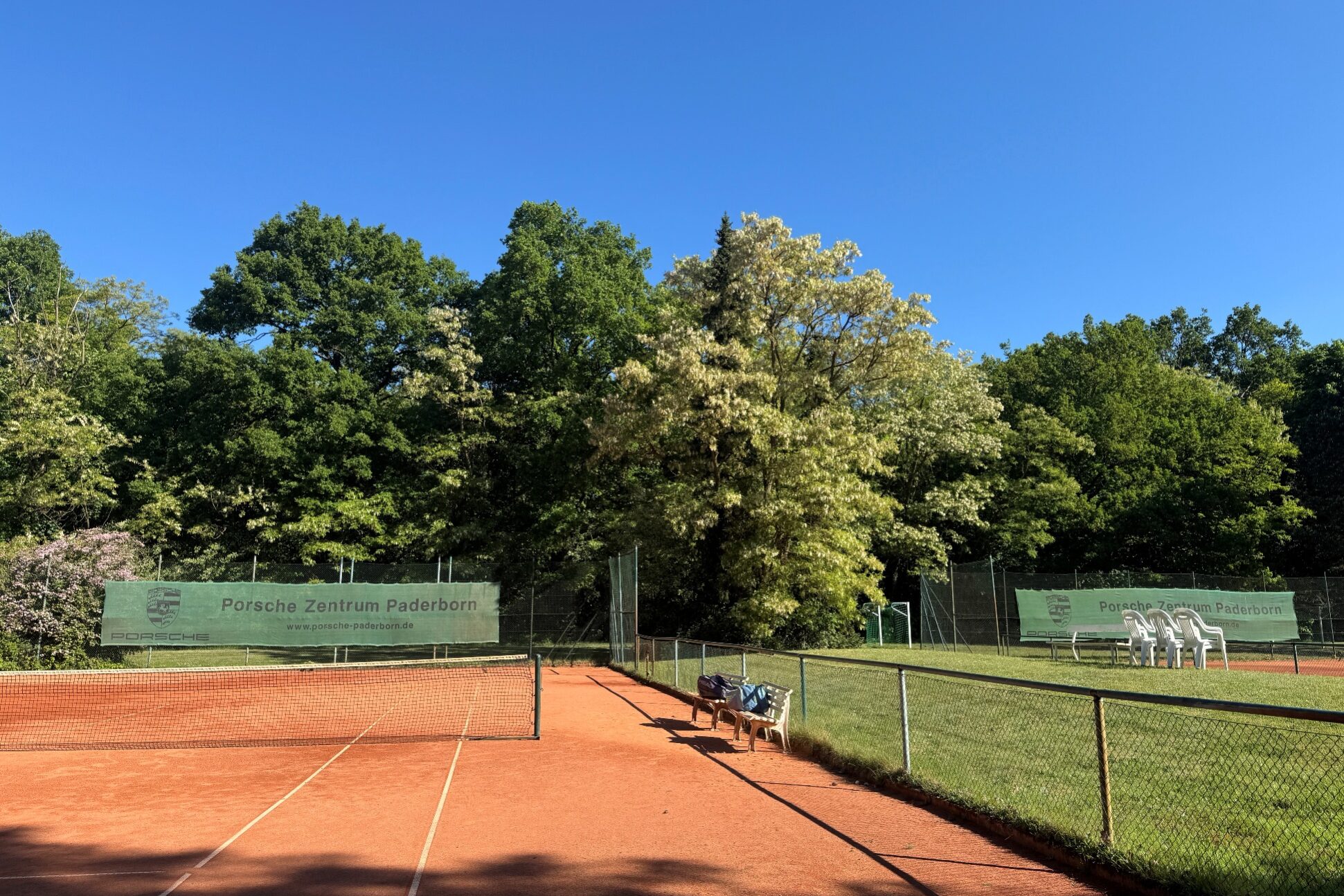 2025 Blau-RotI Impr2